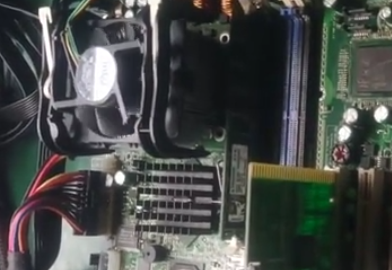 機械革命X6TI進水不開機解決方法 技術(shù)資訊 第1張-成都十五維修